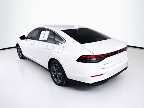 Certified 2023 Honda Accord EX image 29