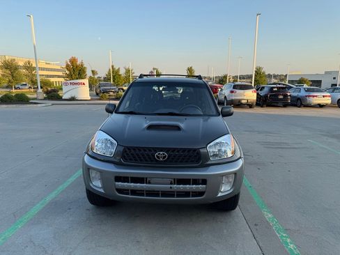 Used 2003 Toyota RAV4 4WD image 1