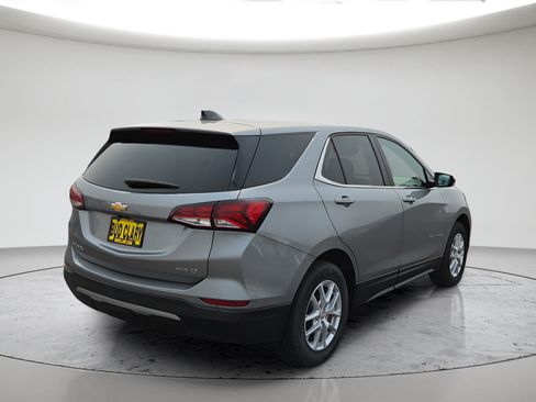 Used 2024 Chevrolet Equinox LT AWD/4WD image 8