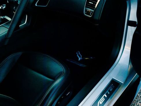 Used 2016 Chevrolet Corvette Z06 w/ 2LZ Preferred Equipment Group image 14