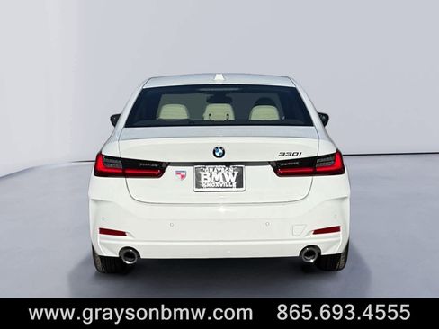 Used 2026 BMW 330i Sedan w/ Convenience Package image 4