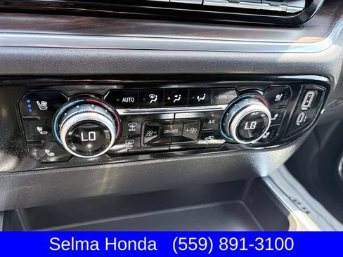 Used 2023 GMC Sierra 1500 SLT w/ SLT Premium Package AWD/4WD image 18