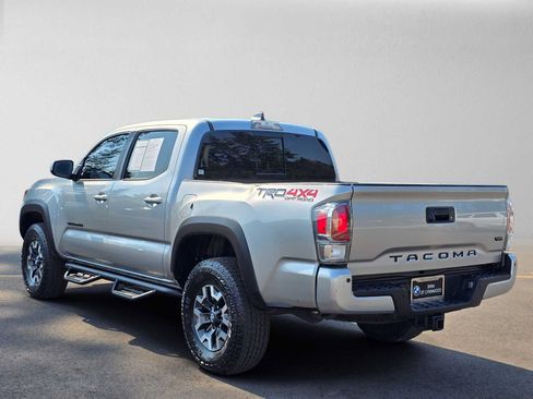 Used 2023 Toyota Tacoma TRD Off-Road w/ Technology Package AWD/4WD image 5