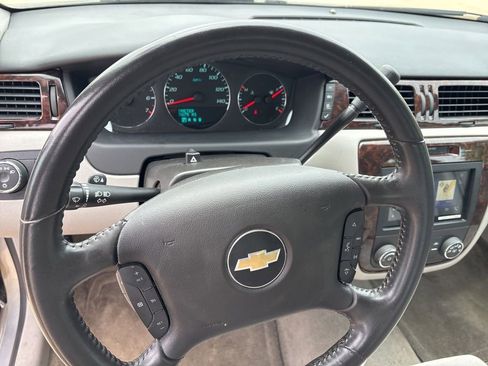 Used 2012 Chevrolet Impala LT FWD image 13