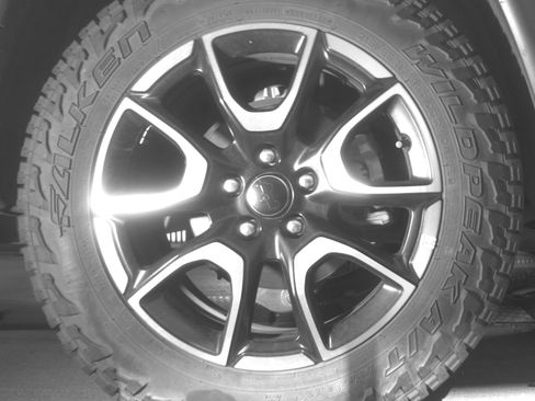 Used 2025 Jeep Compass Trailhawk AWD/4WD image 15