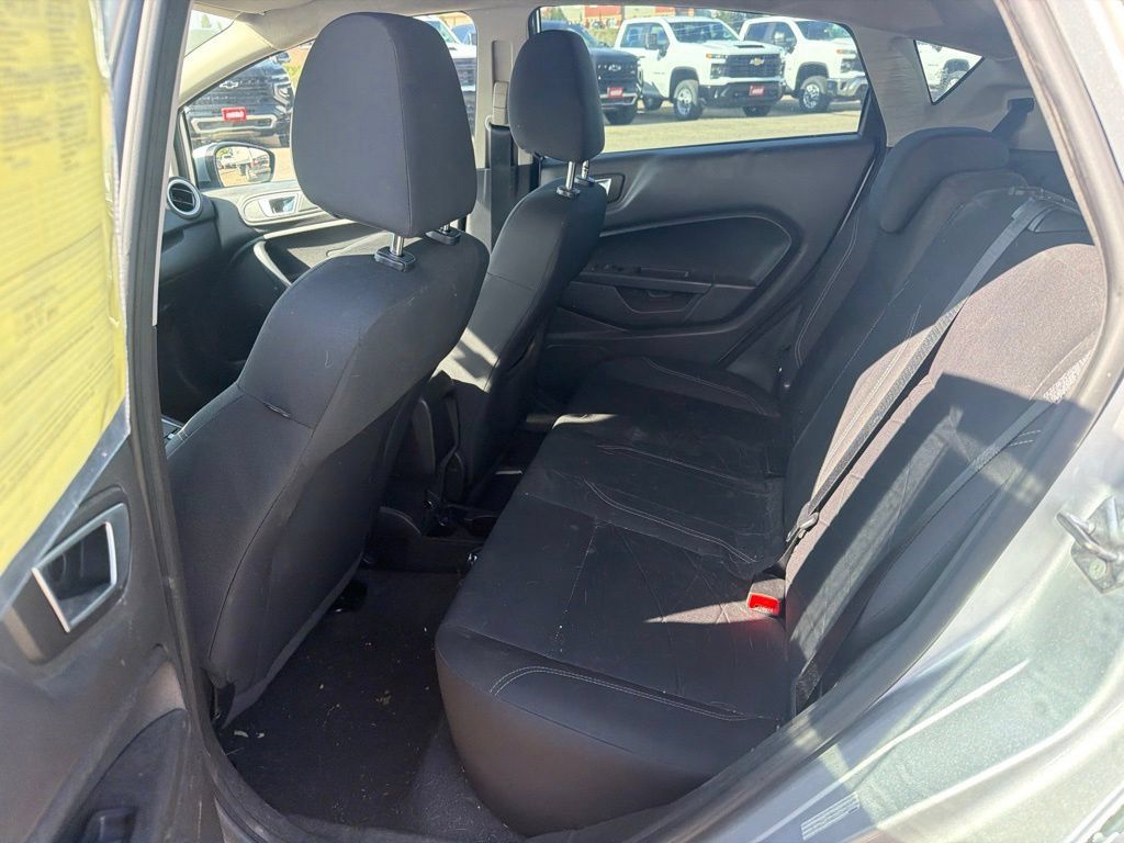 Used 2014 Ford Fiesta SE FWD image 23