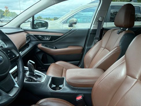 Certified 2023 Subaru Outback Touring XT AWD/4WD image 8