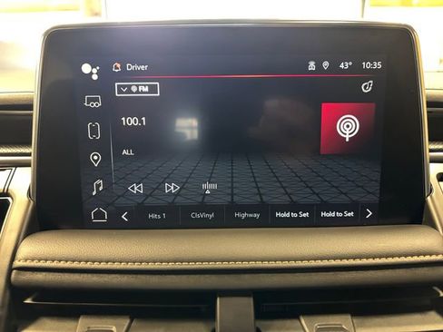 Used 2024 GMC Yukon AT4 w/ Technology Package AWD/4WD image 19