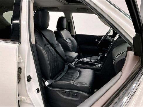 Used 2024 Nissan Armada Platinum w/ Captain's Chairs Package AWD/4WD image 8