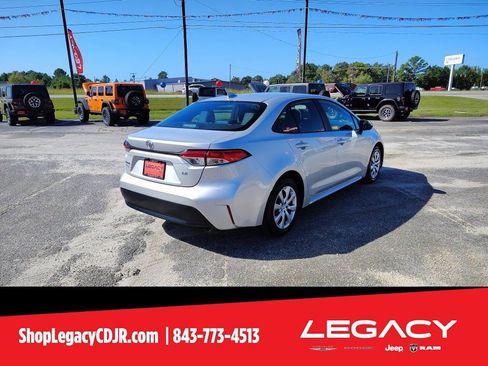 Used 2023 Toyota Corolla LE image 6