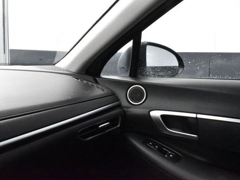 Used 2021 Hyundai Sonata SE FWD image 12