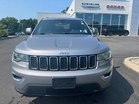 Used 2020 Jeep Grand Cherokee Laredo AWD/4WD image 9