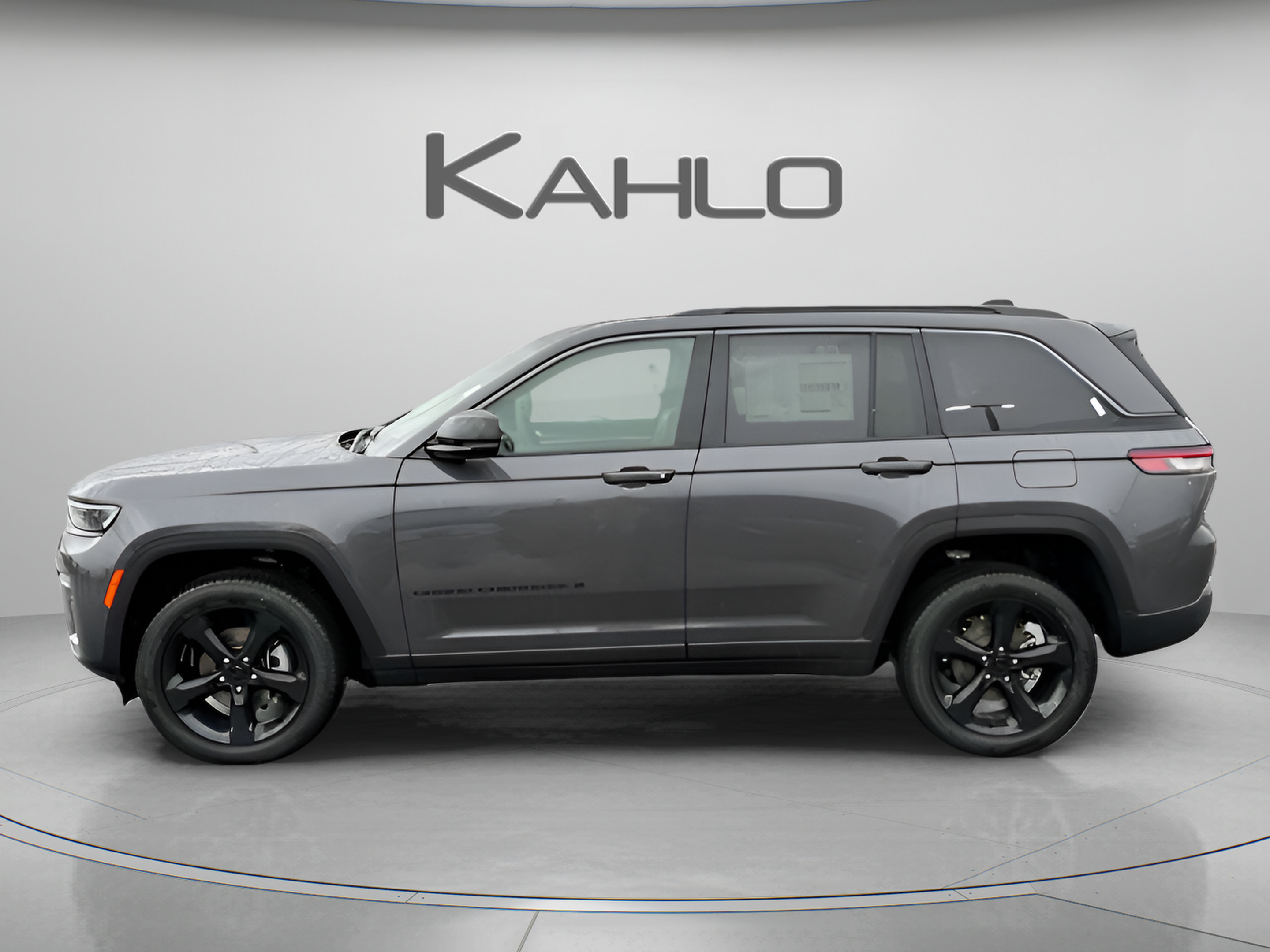 New 2026 Jeep Grand Cherokee Limited w/ Limited Altitude Package AWD/4WD image 2