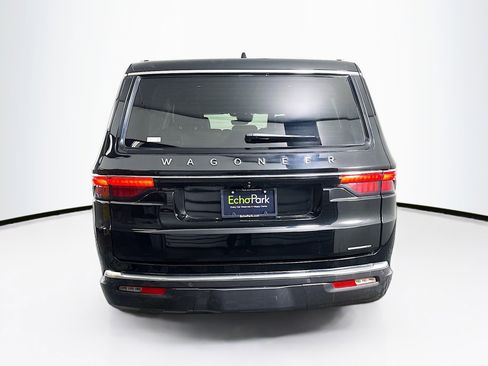 Used 2022 Jeep Wagoneer Series III w/ Convenience Group I AWD/4WD image 7