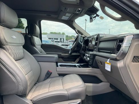 New 2026 Ford F250 Platinum w/ Platinum Plus Package AWD/4WD image 12