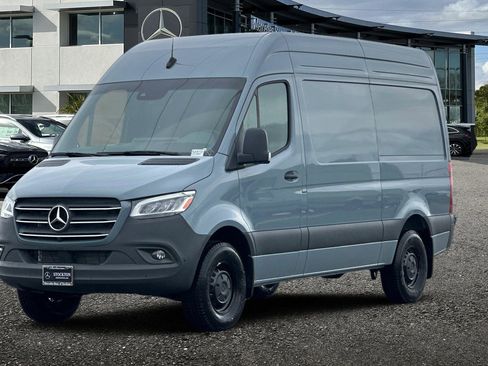New 2024 Mercedes-Benz Sprinter 2500 image 8