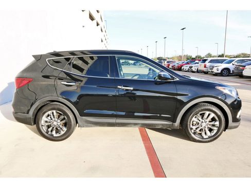 Used 2018 Hyundai Santa Fe Sport 2.0T image 7