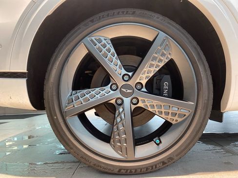 Certified 2025 Genesis GV70 3.5T Sport w/ Sport Advanced Package image 34