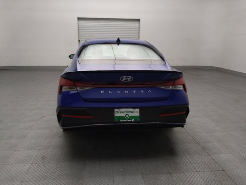 Used 2025 Hyundai Elantra Sport FWD image 6