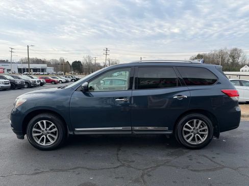 Used 2014 Nissan Pathfinder SL w/ SL Tech Package image 4