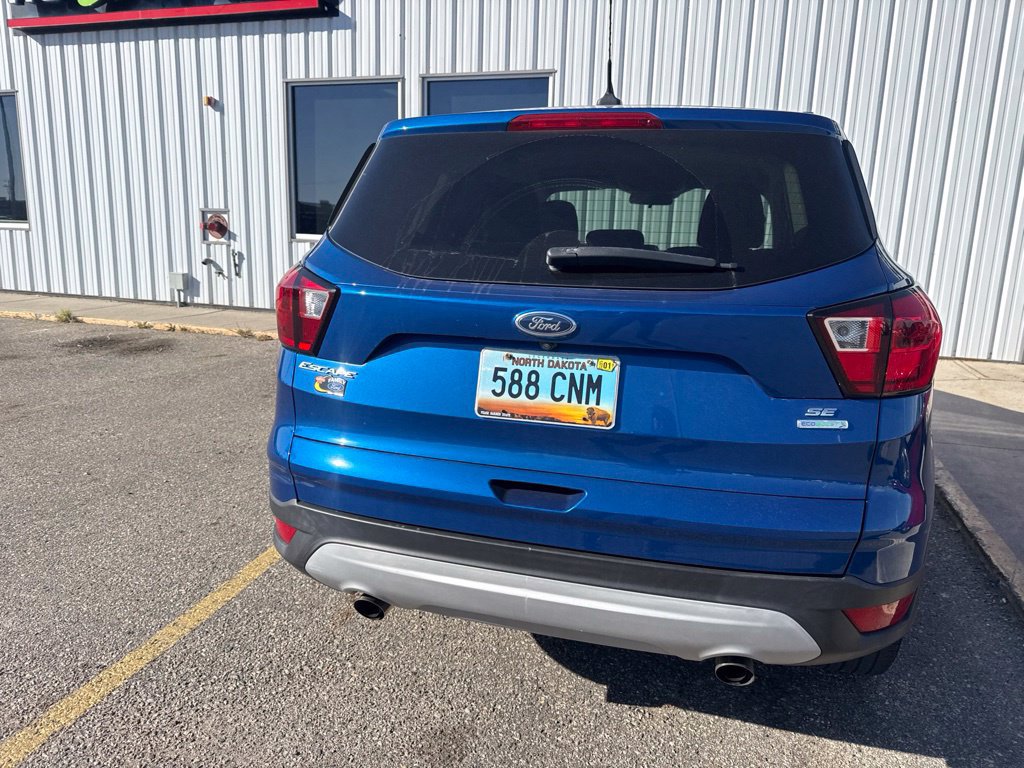 Used 2019 Ford Escape SE FWD image 4