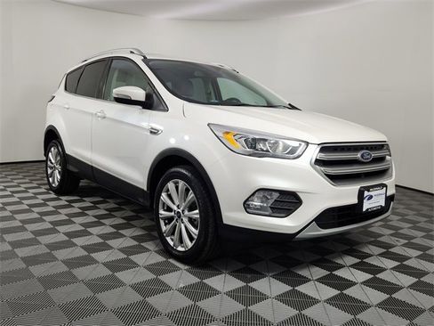 Used 2017 Ford Escape Titanium image 6
