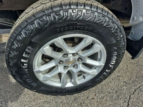 Used 2022 Chevrolet Silverado 1500 LT image 17