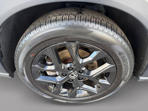 Used 2024 Honda HR-V Sport image 9