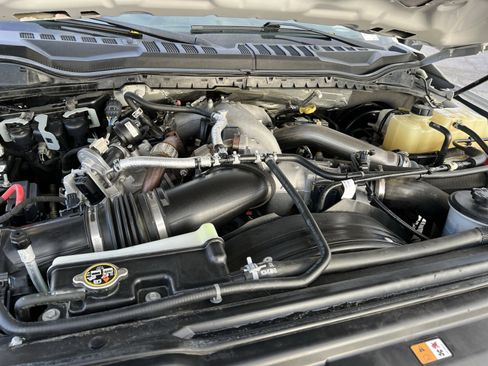 Used 2020 Ford F250 XLT image 25