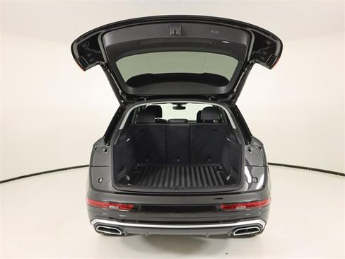 Certified 2025 Audi Q5 2.0T Premium Plus w/ Premium Plus Package image 24