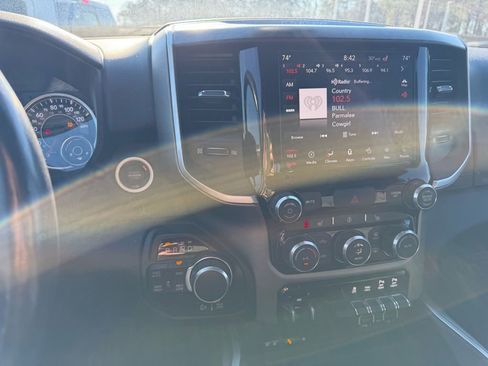 Used 2019 RAM 1500 Big Horn image 18