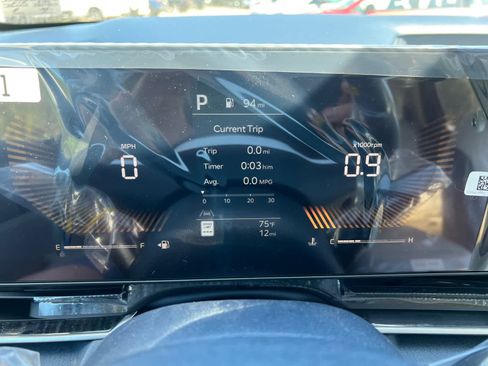 New 2026 Kia Carnival EX FWD image 22