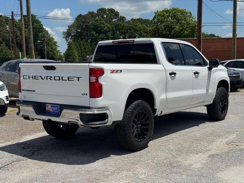 Used 2019 Chevrolet Silverado 1500 LTZ w/ LTZ Premium Package AWD/4WD image 3