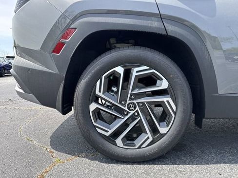 New 2026 Hyundai Tucson Limited image 17