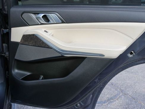 Used 2021 BMW X5 M50i w/ Executive Package image 19