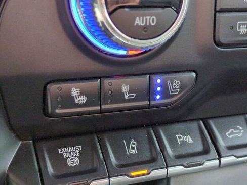 Used 2023 GMC Sierra 2500 Denali w/ Denali Ultimate Package image 24