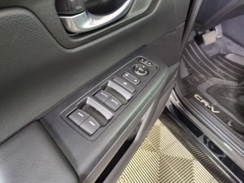 Certified 2025 Honda CR-V EX image 15