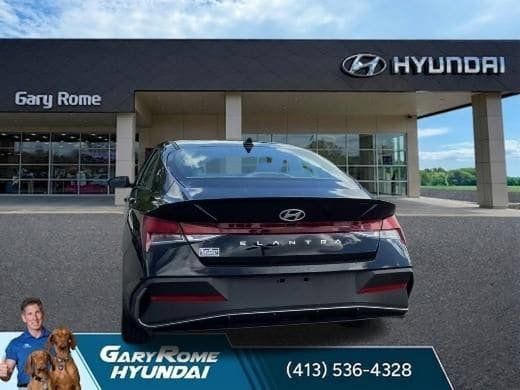 Used 2026 Hyundai Elantra Sport FWD image 8