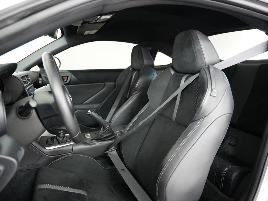 Used 2023 Toyota GR86 Premium w/ ALL Weather Mat Package (TMS) RWD image 36