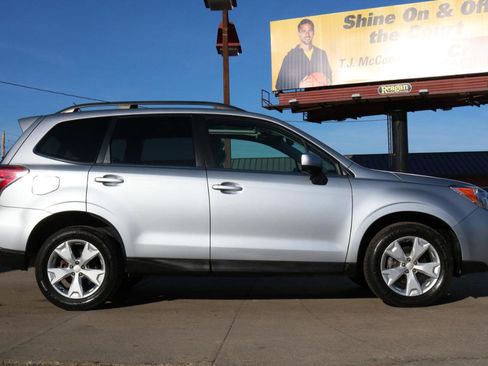 Used 2015 Subaru Forester 2.5i Limited image 8