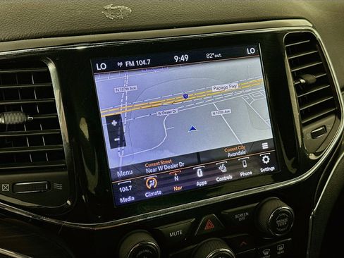 Used 2019 Jeep Grand Cherokee Limited RWD image 22