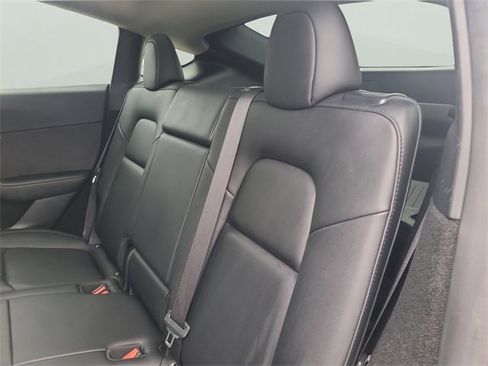 Used 2024 Tesla Model Y Performance image 13