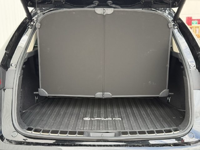 Used 2025 Lexus NX 250 FWD w/ Accessory Package (Z2) image 31