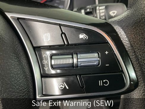 Certified 2023 Kia Forte LXS w/ LXS Technology Package image 23