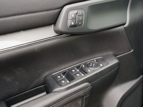 New 2025 Ford Ranger Lariat w/ FX4 Off-Road Package image 19