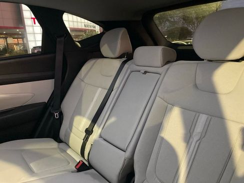 Used 2025 Hyundai Tucson SEL image 11