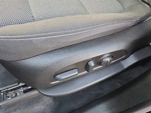 Used 2023 Chevrolet Traverse LT w/ LPO, Floor Liner Package image 14