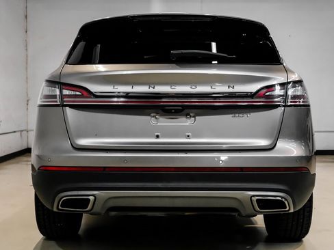 Used 2019 Lincoln Nautilus Reserve image 16