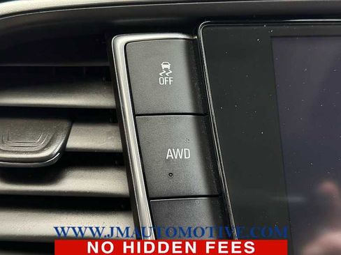 Used 2018 Buick Enclave Premium image 34