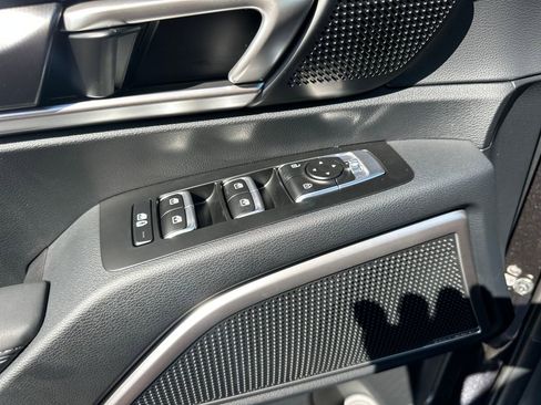 New 2025 Kia Telluride LX image 11